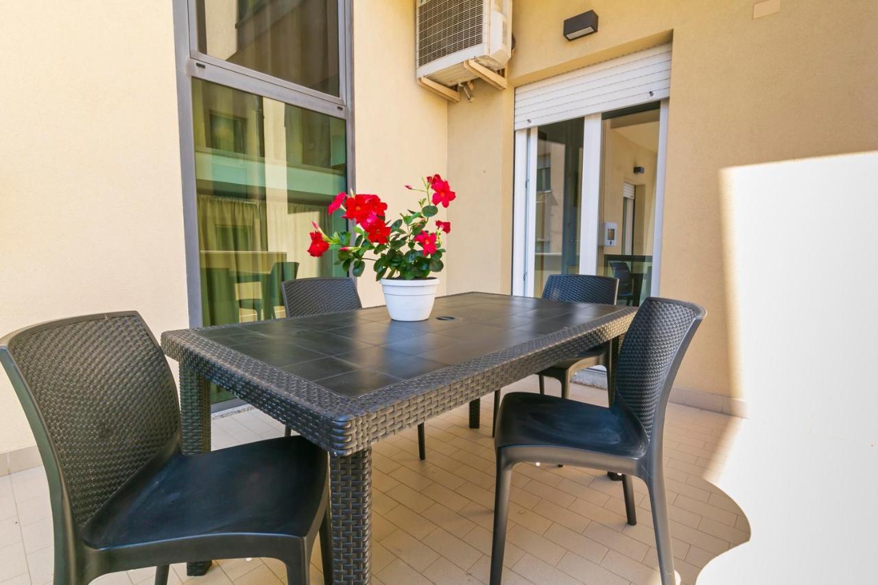 Residence Hotel Le Stelle Rimini Kültér fotó