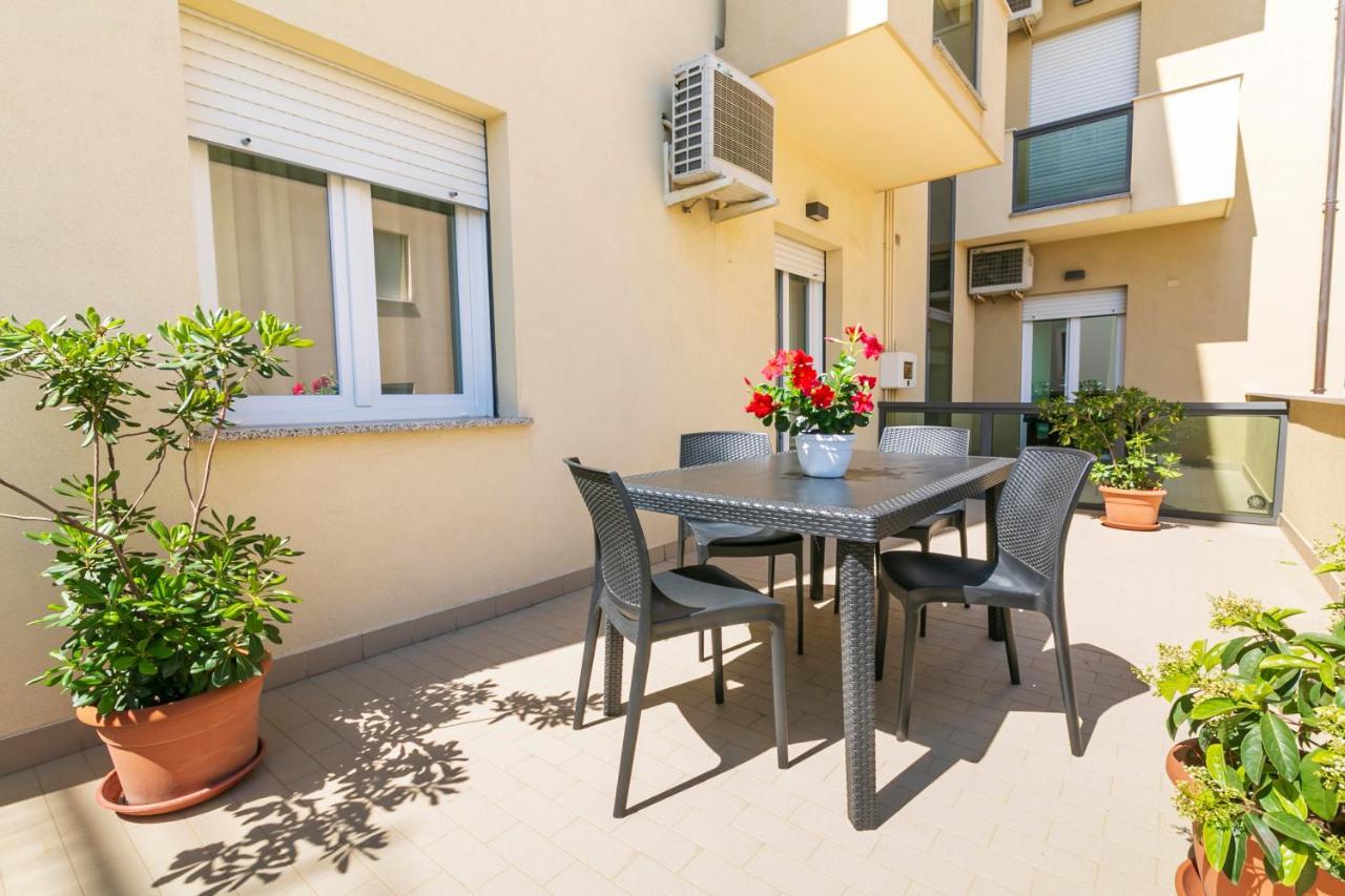 Residence Hotel Le Stelle Rimini Kültér fotó